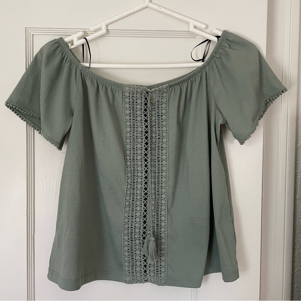 Off the Shoulder H&M Divided Top Green Medium